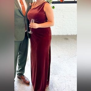 REVELRY BRIDESMAID DRESSS MOIRA TERRACOTTA VELVET SIZE 14 WITH REMOVABLE STRAP